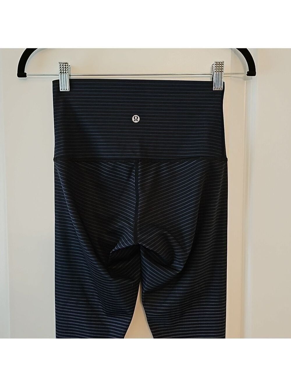387. Lululemon Wunder Under Pant - Picture 1 of 9